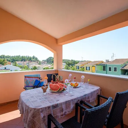 Apartamento Lara *